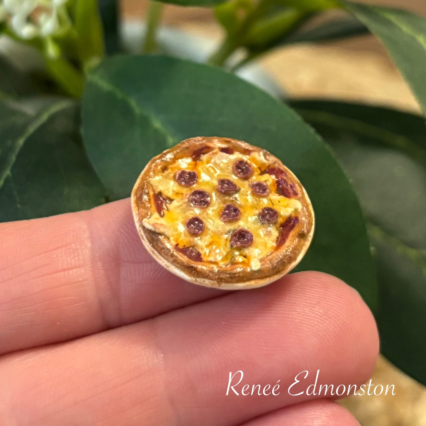 Miniature Pepperoni Pizza, 1:12 Scale, Dollhouse