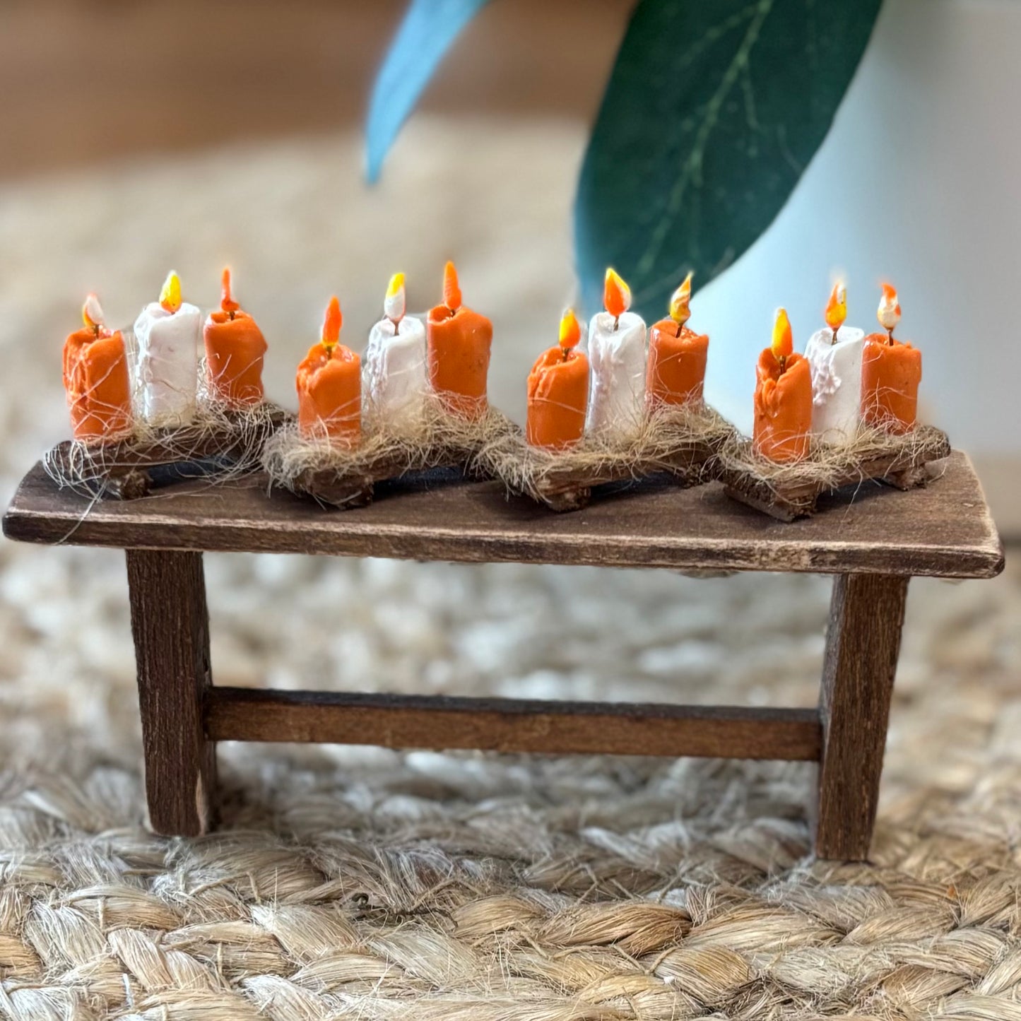 Miniature Halloween Candle Tray โ 1:12 Scale Pumpkin & Ghost Candles โ Dollhouse Spooky Decor โ Halloween Miniature Accessories