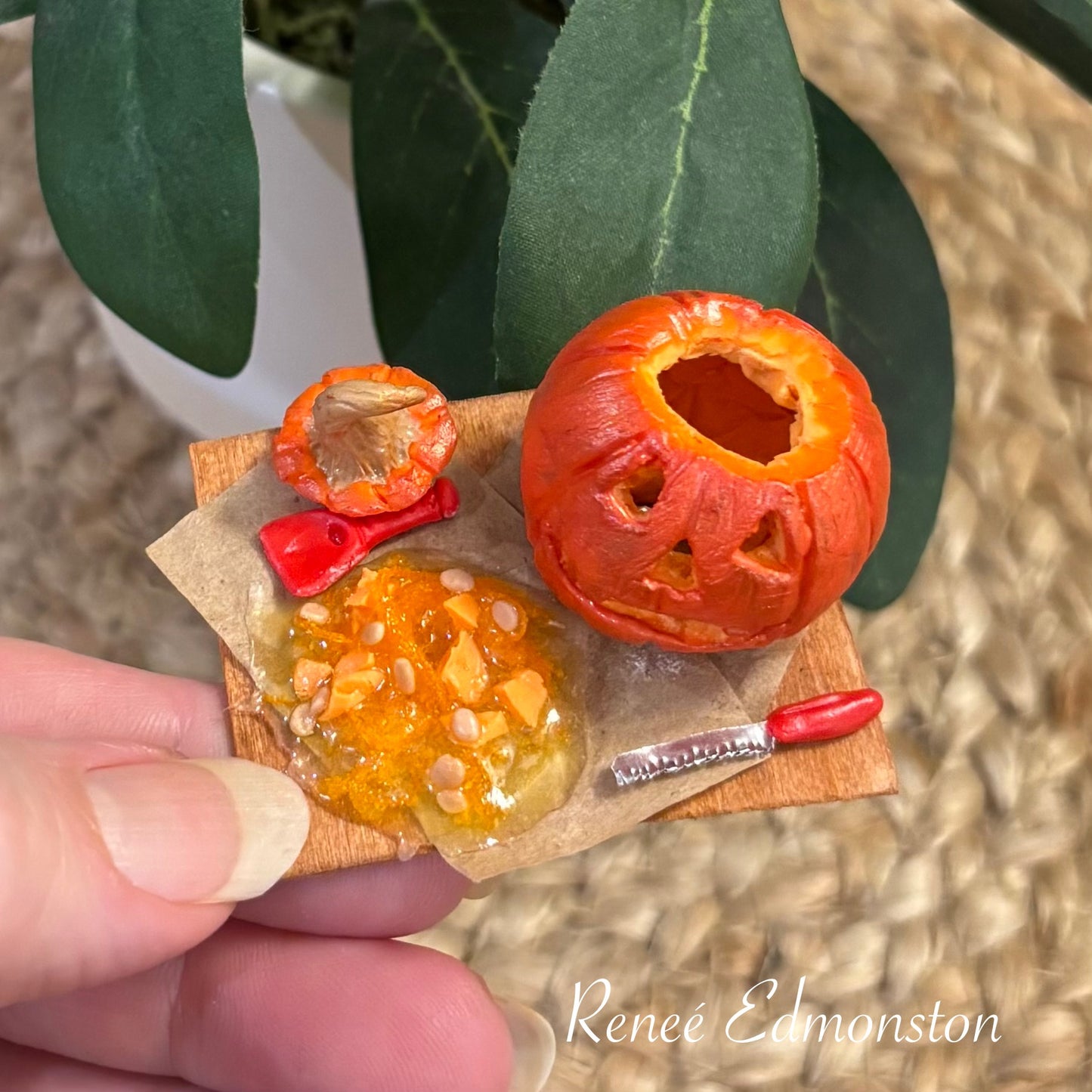 Miniature Carved Pumpkin Jack O Lantern Board with Pumpkin Guts, Knife & Spoon 1:12 Scale Halloween Dollhouse Décor