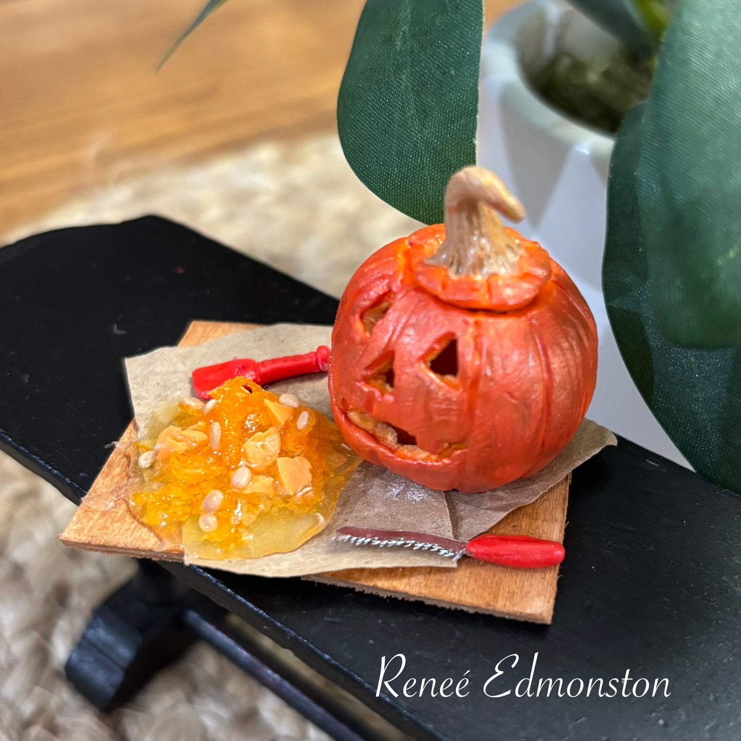 Miniature Carved Pumpkin Jack O Lantern Board with Pumpkin Guts, Knife & Spoon 1:12 Scale Halloween Dollhouse Décor