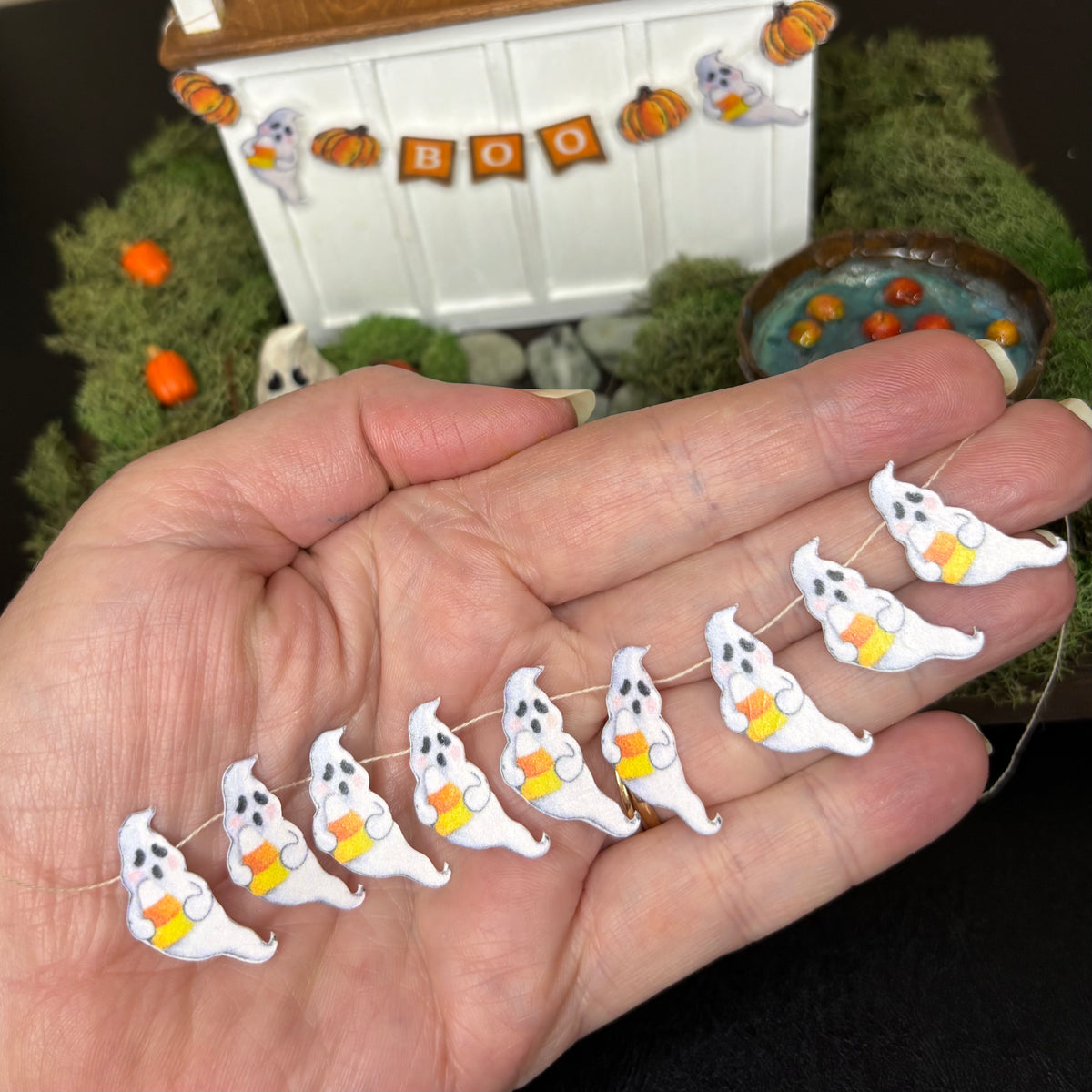 Halloween Dollhouse Miniature Ghost Garland Banner, 1:12 Scale Ghost Bunting, Handmade Halloween Decor