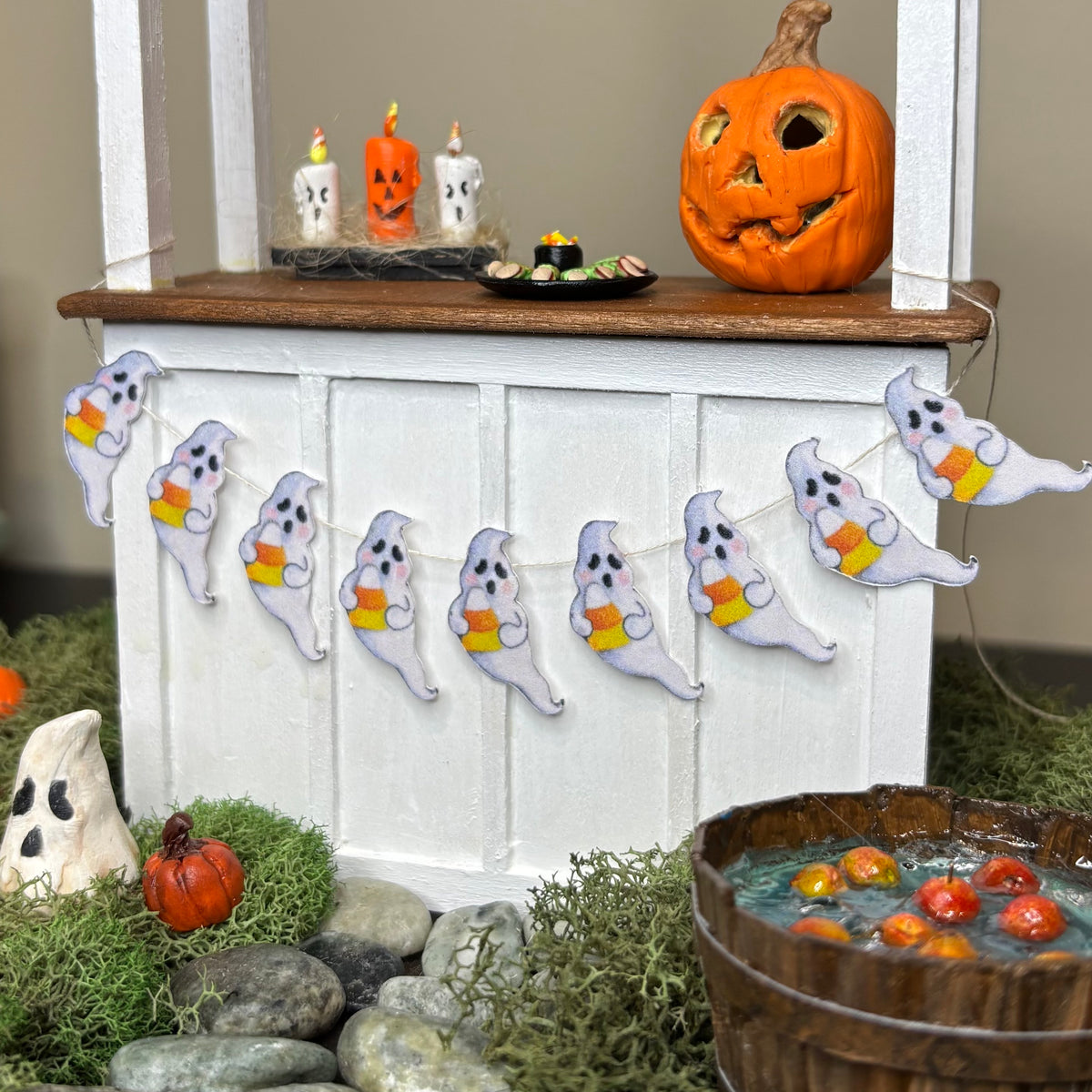 Halloween Dollhouse Miniature Ghost Garland Banner, 1:12 Scale Ghost Bunting, Handmade Halloween Decor