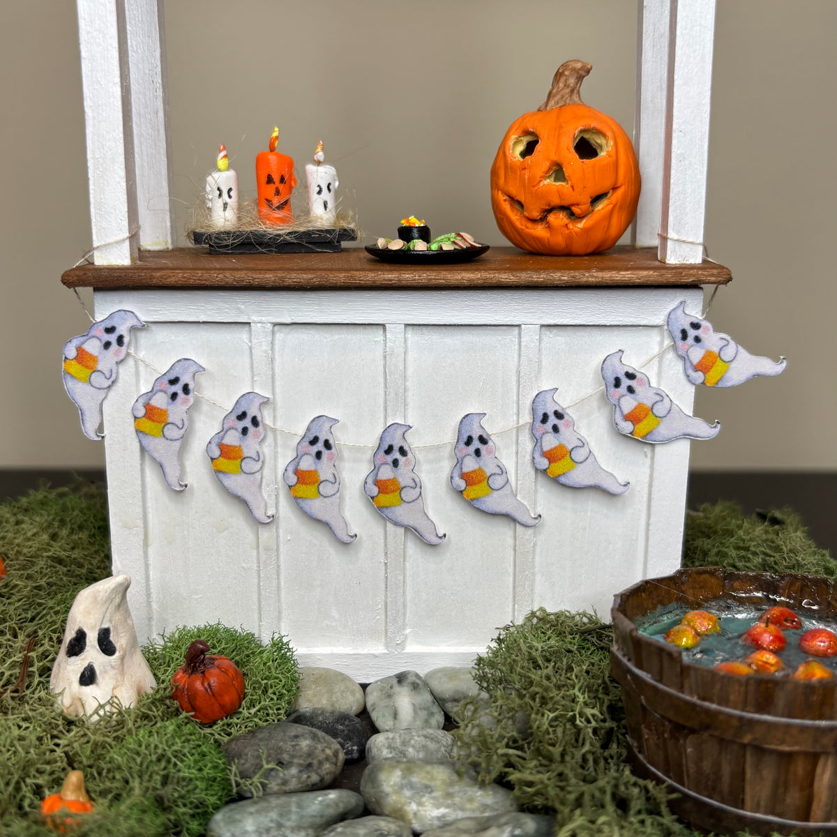 Halloween Dollhouse Miniature Ghost Garland Banner, 1:12 Scale Ghost Bunting, Handmade Halloween Decor