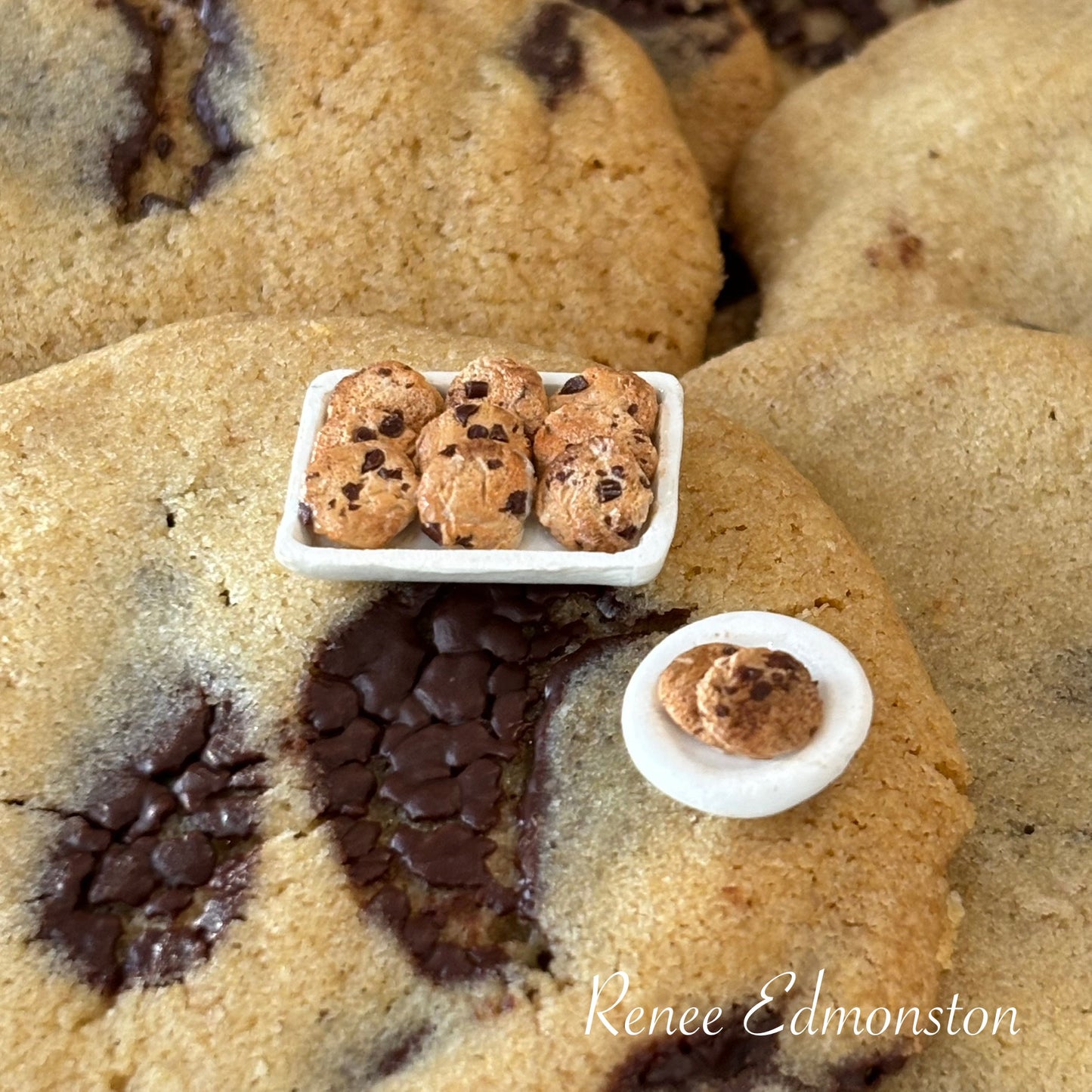 Miniature Chocolate Chip Cookies 1:12 Scale Platter & Plate Set