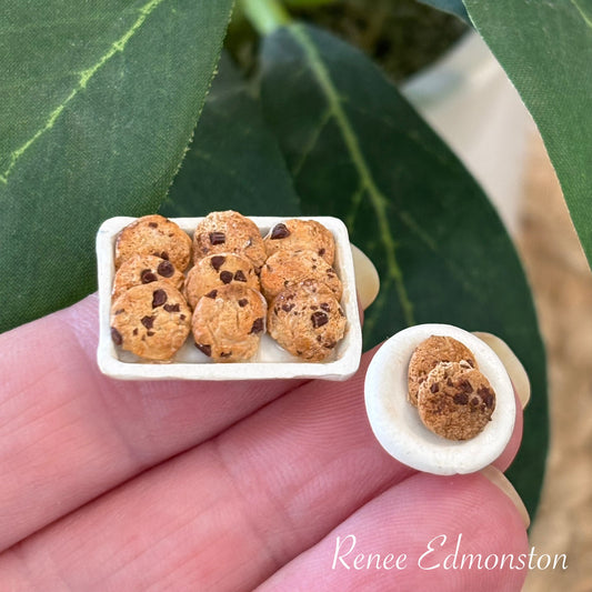 Miniature Chocolate Chip Cookies 1:12 Scale Platter & Plate Set