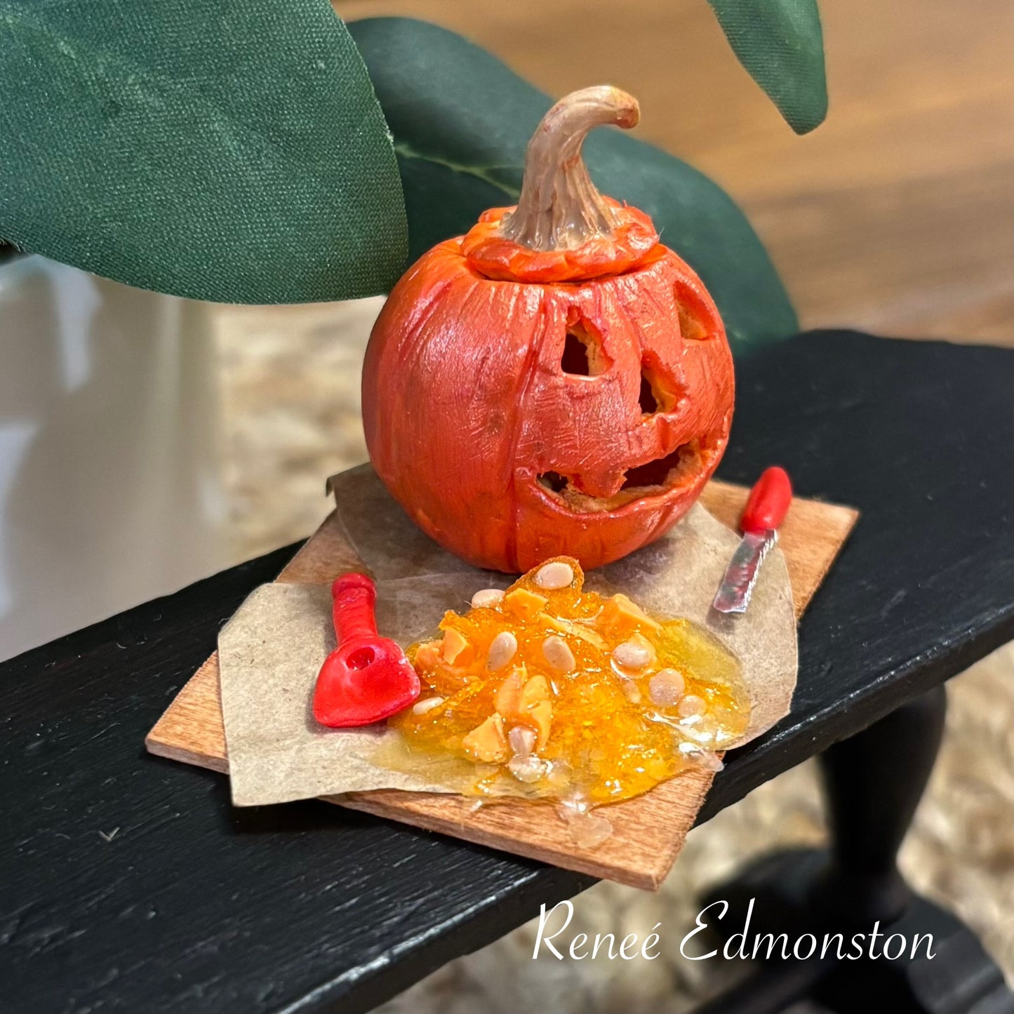 Miniature Carved Pumpkin Jack O Lantern Board with Pumpkin Guts, Knife & Spoon 1:12 Scale Halloween Dollhouse Décor