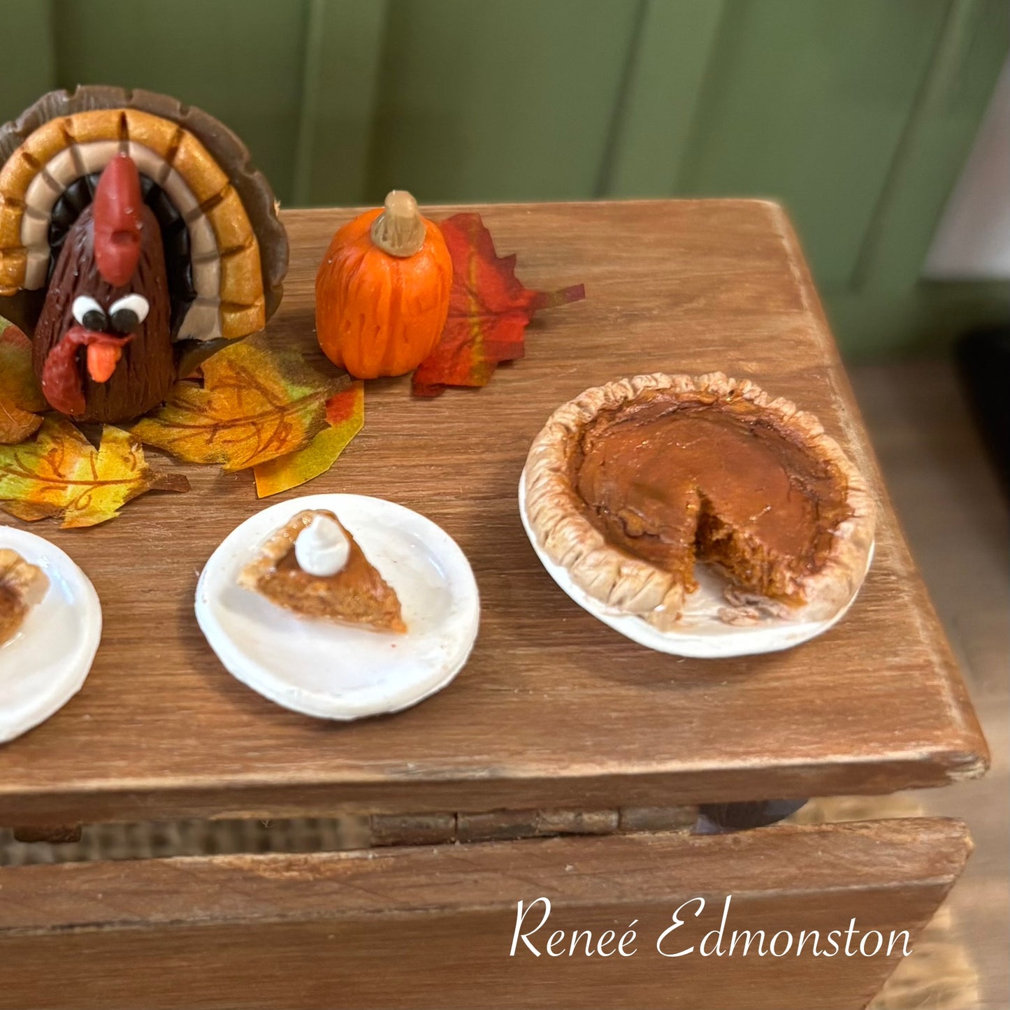 Miniature Pumpkin Pie and Slice with Whipped Cream 1:12 Scale