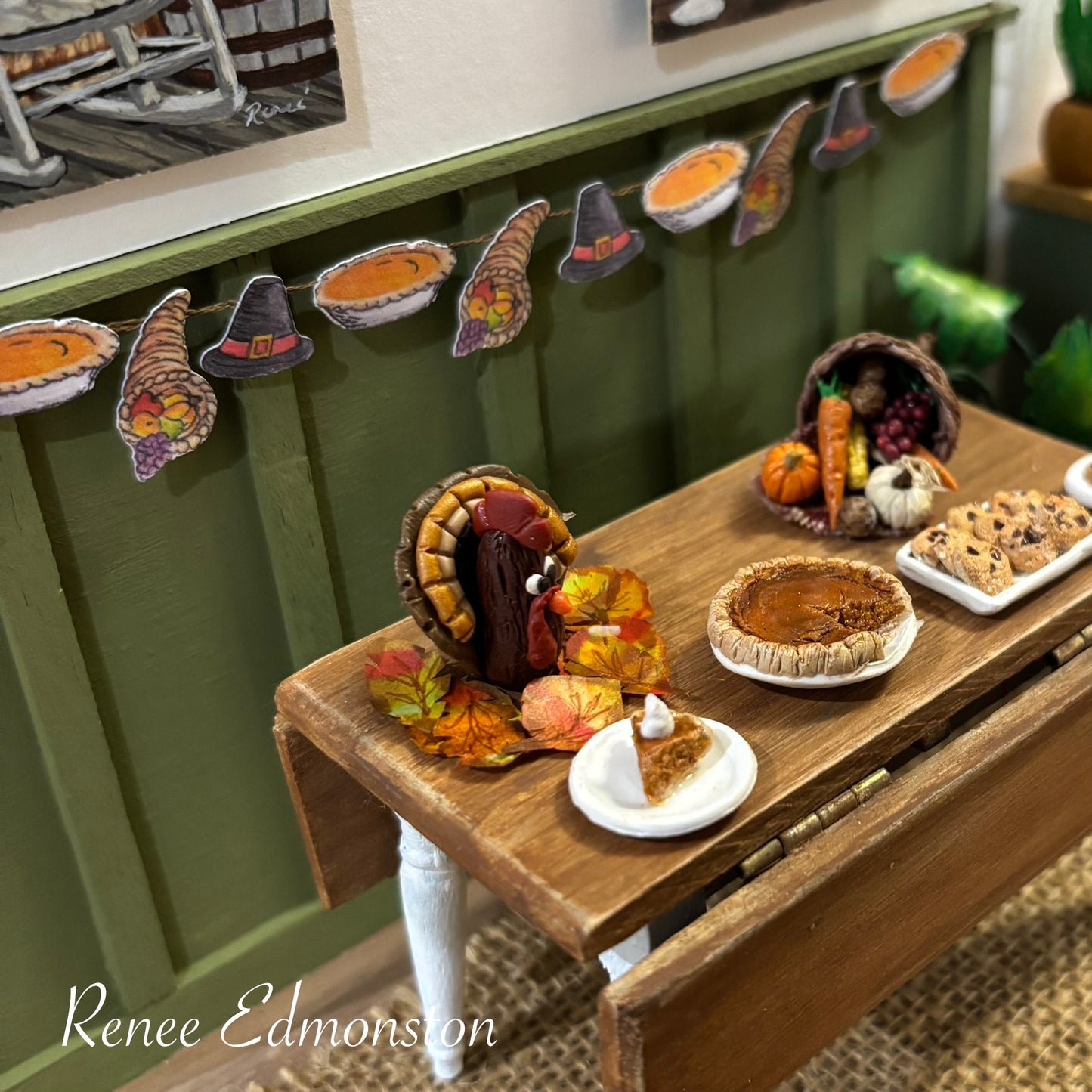 Miniature Happy Thanksgiving Garland Pilgrim Hat, Pumpkin Pie, Cornucopia Dollhouse 1:12 Scale