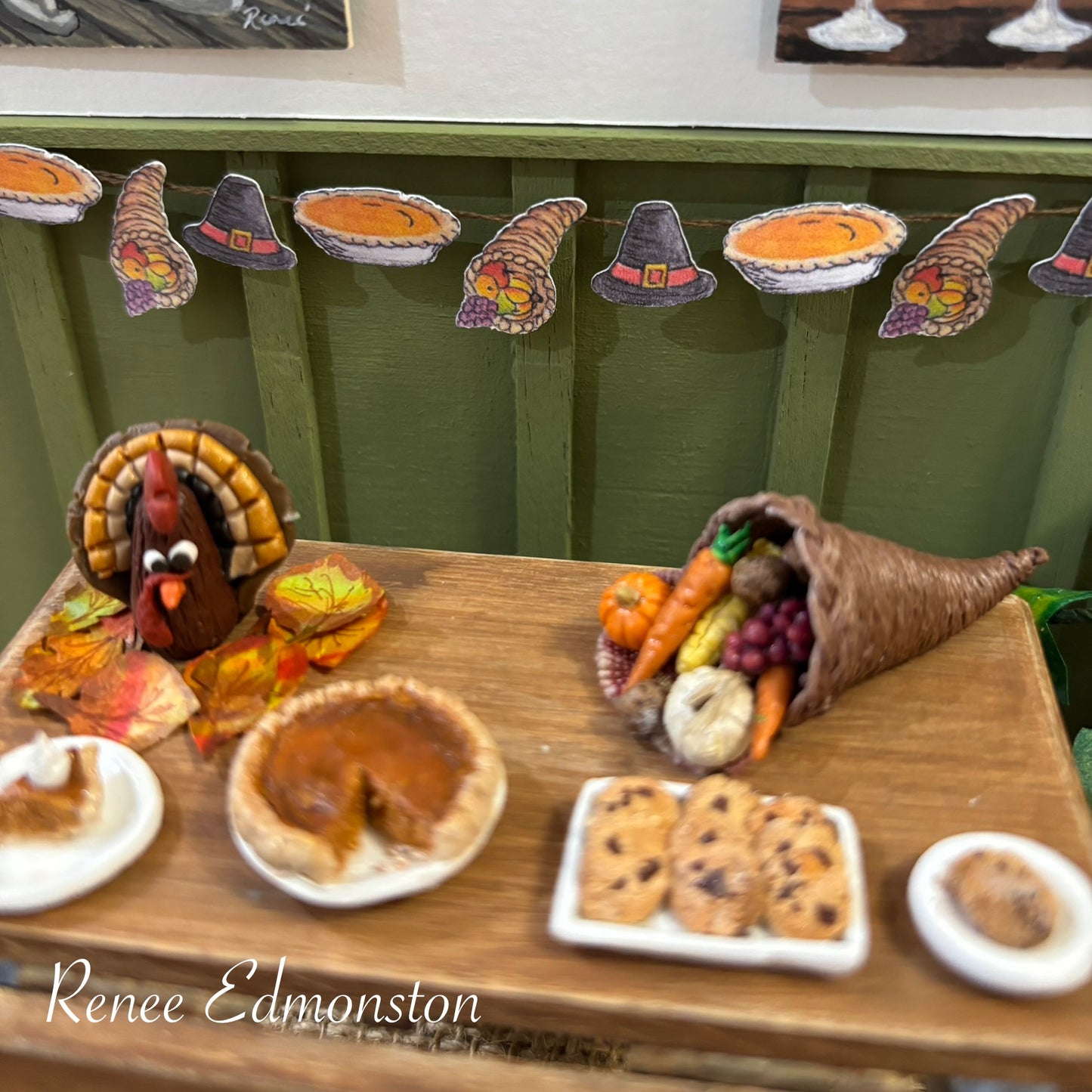 Miniature Happy Thanksgiving Garland Pilgrim Hat, Pumpkin Pie, Cornucopia Dollhouse 1:12 Scale