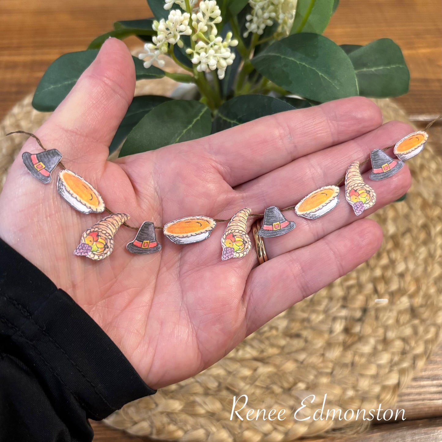 Miniature Happy Thanksgiving Garland Pilgrim Hat, Pumpkin Pie, Cornucopia Dollhouse 1:12 Scale