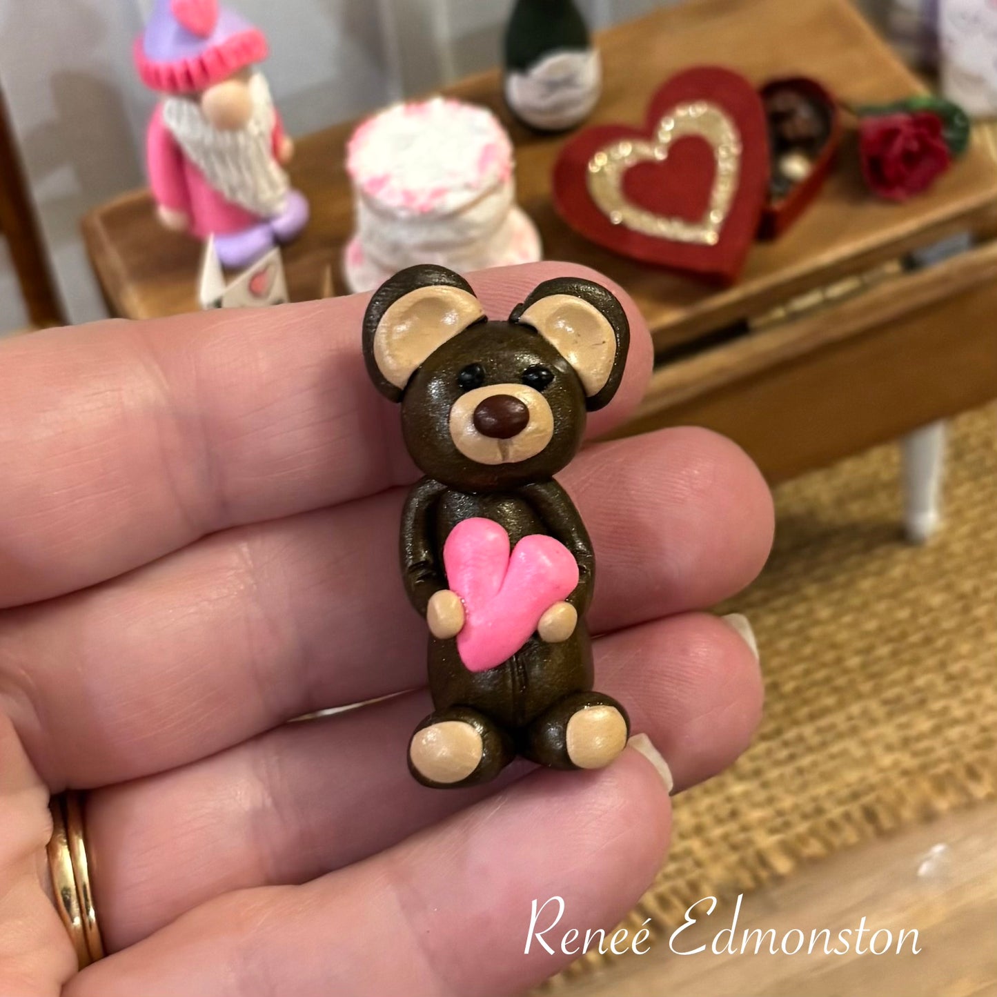 Miniature Valentine Teddy Bear Decor Dollhouse 1:12 Scale