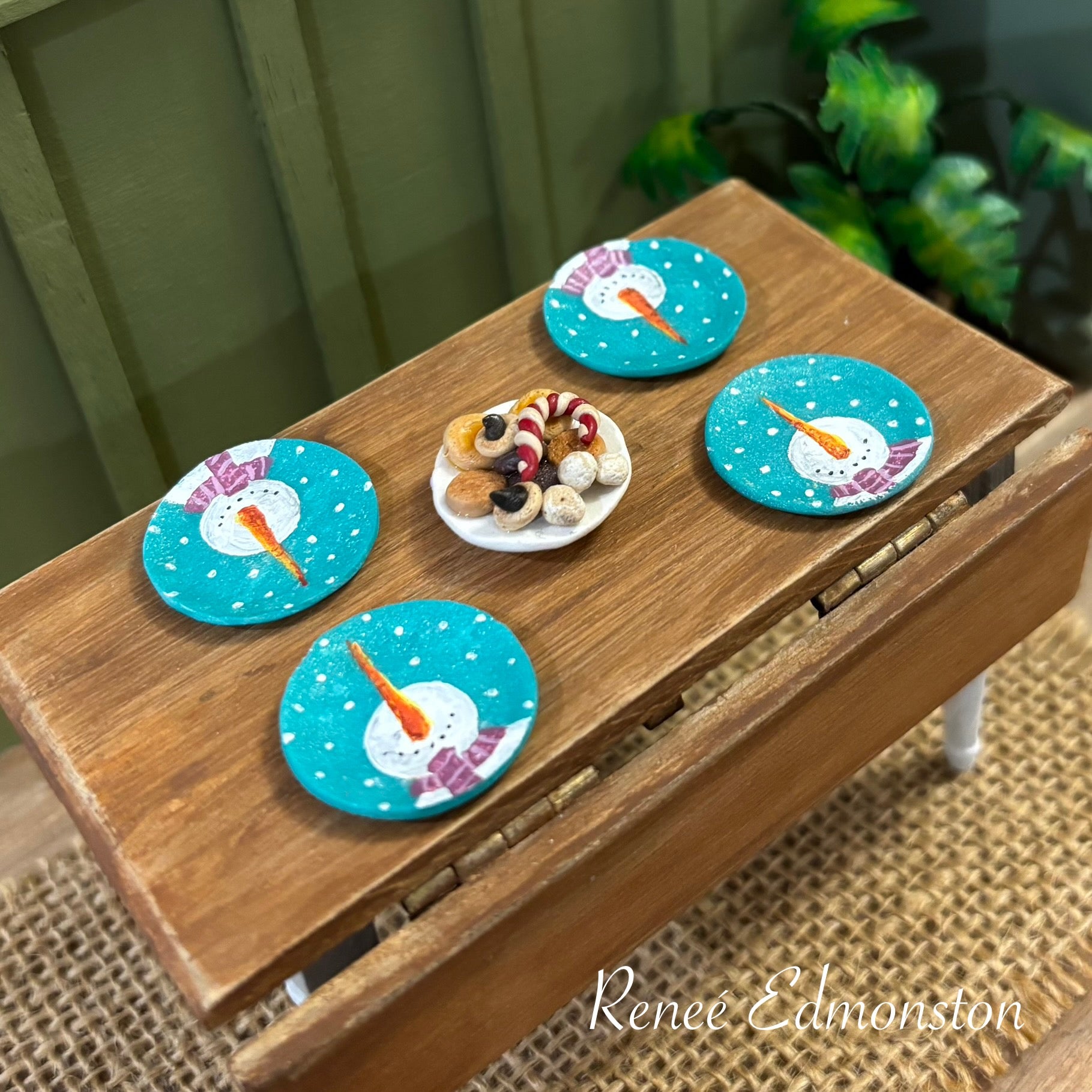 Miniature Snowman Dinner Plates Dollhouse 1:12 Scale Artisan Hand Painted