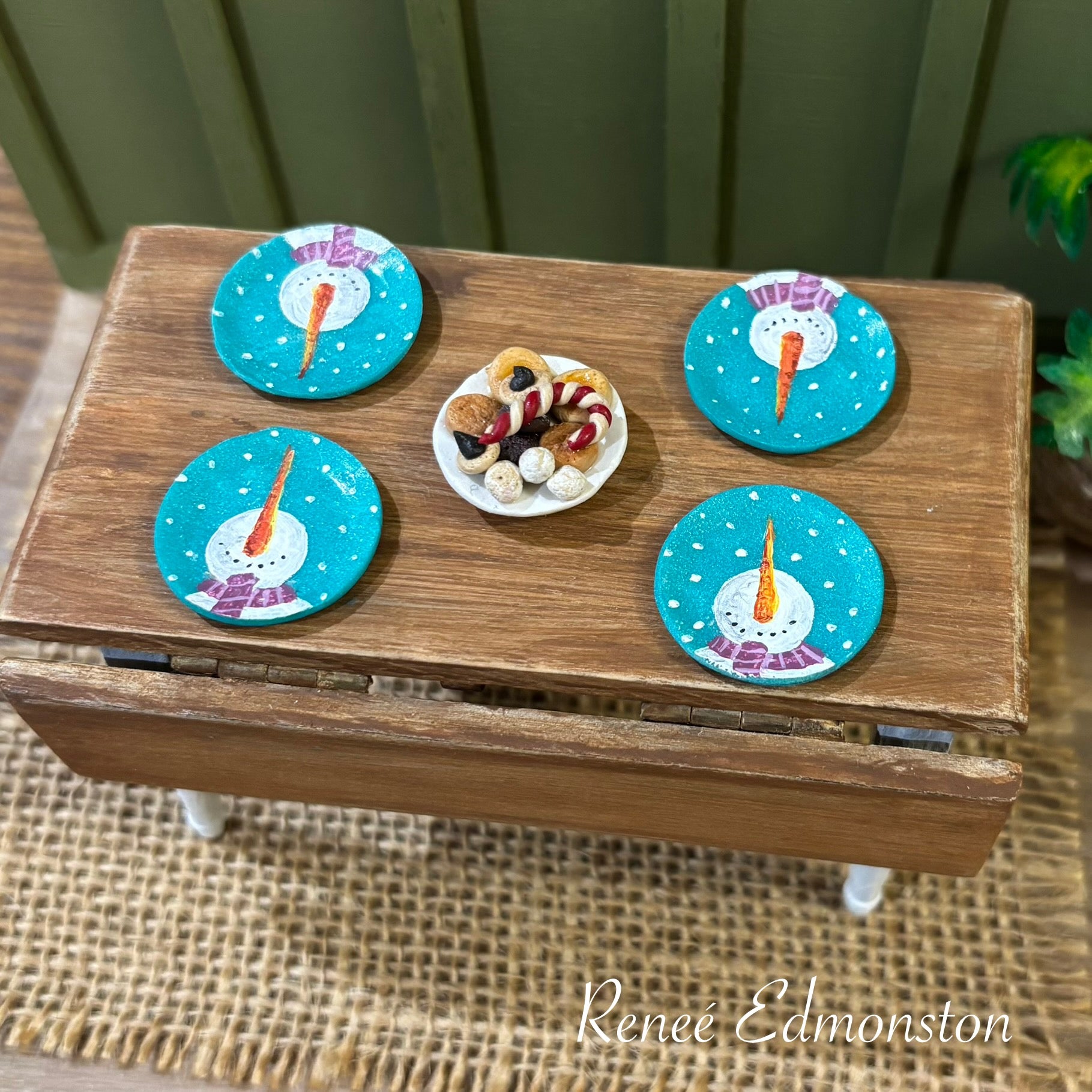 Miniature Snowman Dinner Plates Dollhouse 1:12 Scale Artisan Hand Painted