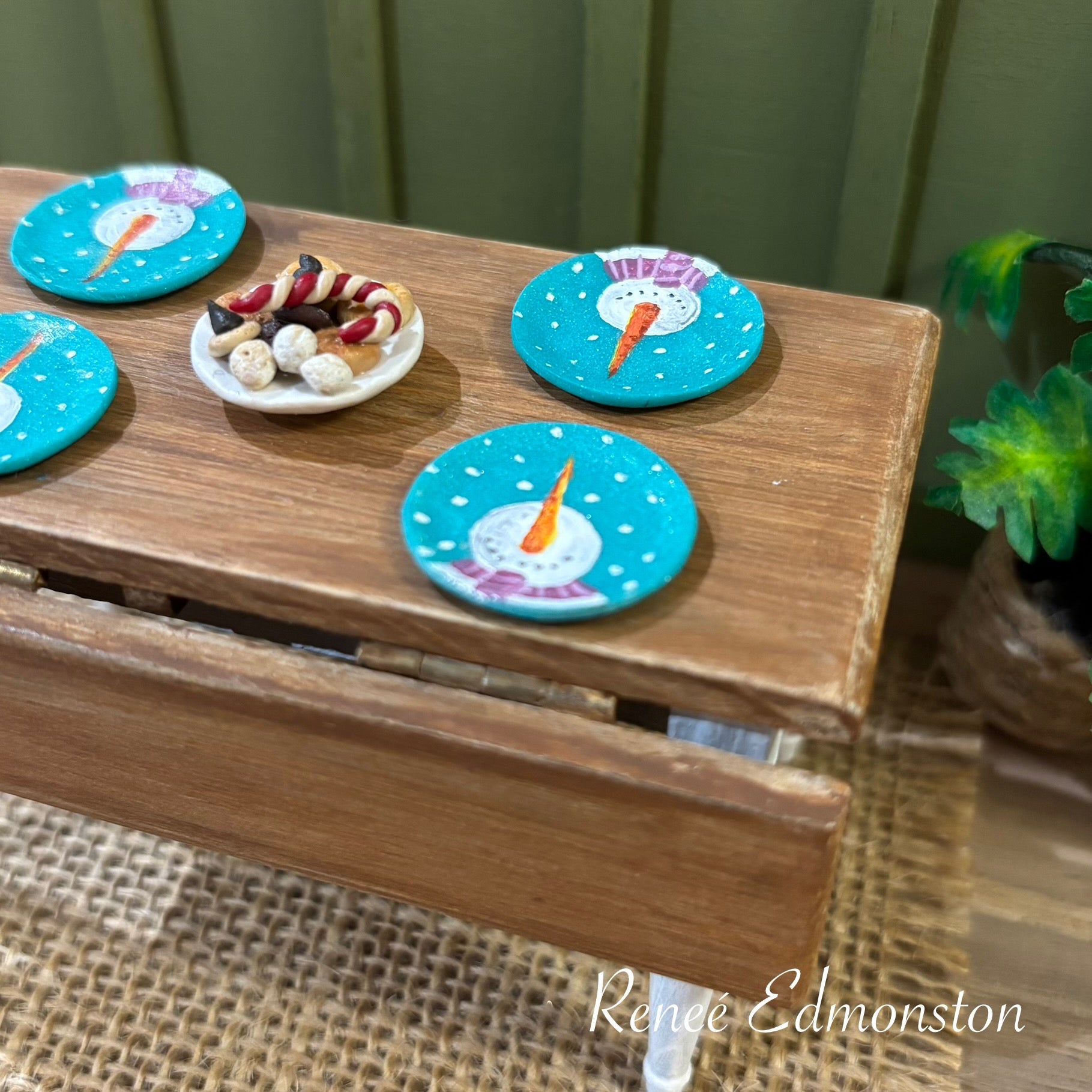 Miniature Snowman Dinner Plates Dollhouse 1:12 Scale Artisan Hand Painted