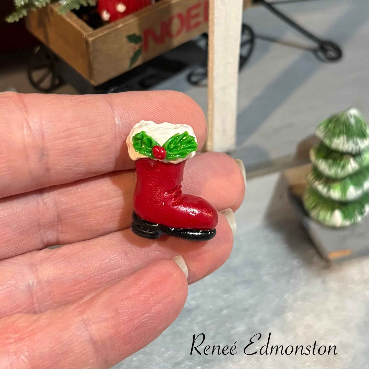 Miniature Christmas Santa Boot Decor Dollhouse 1:12 Scale