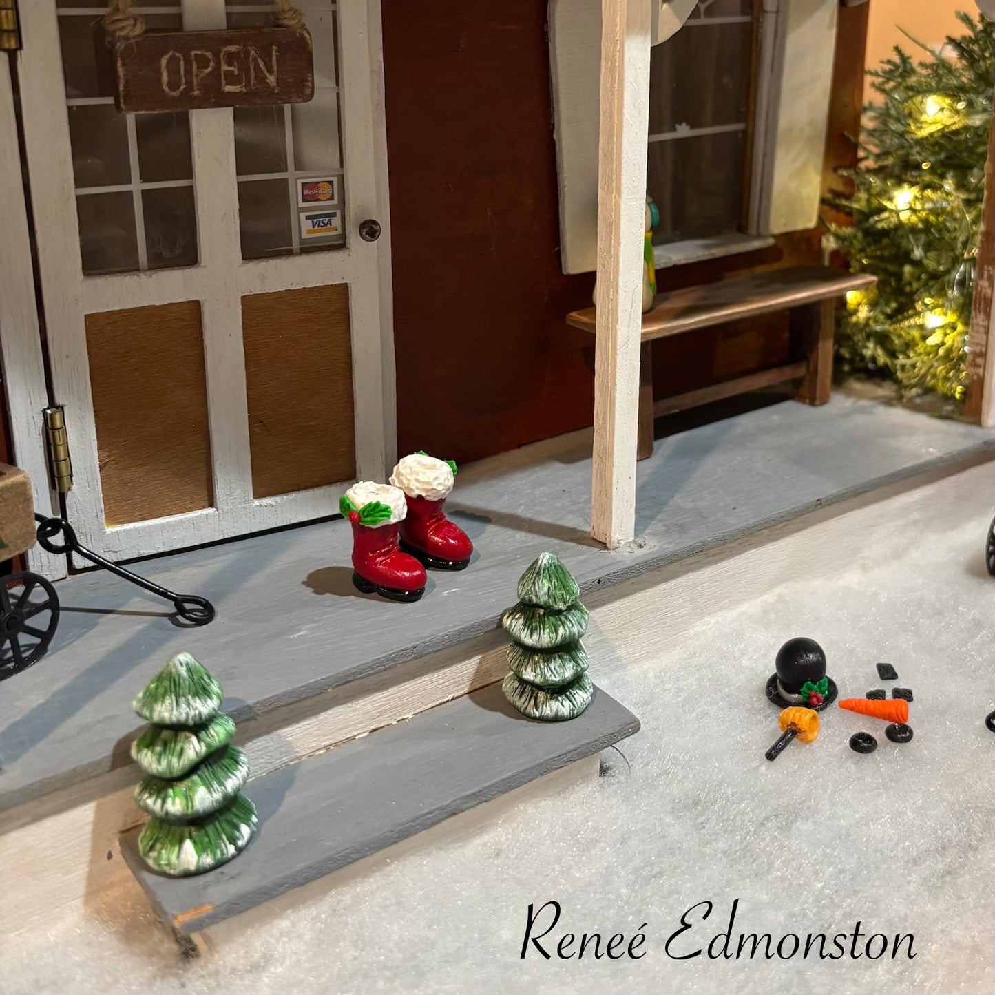 Miniature Christmas Santa Boot Decor Dollhouse 1:12 Scale