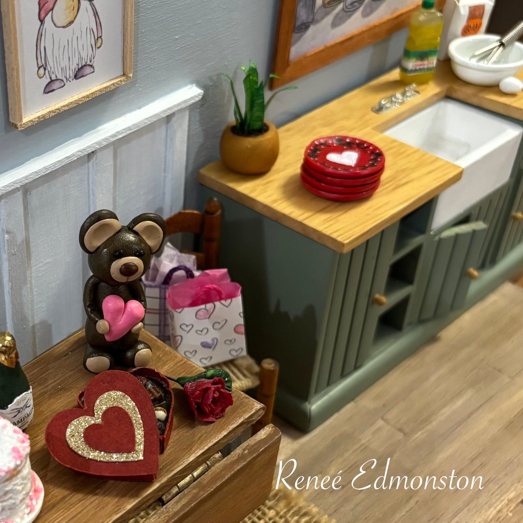 Miniature Valentines Day Handpainted Dinner Plates Dollhouse 1:12 Scale
