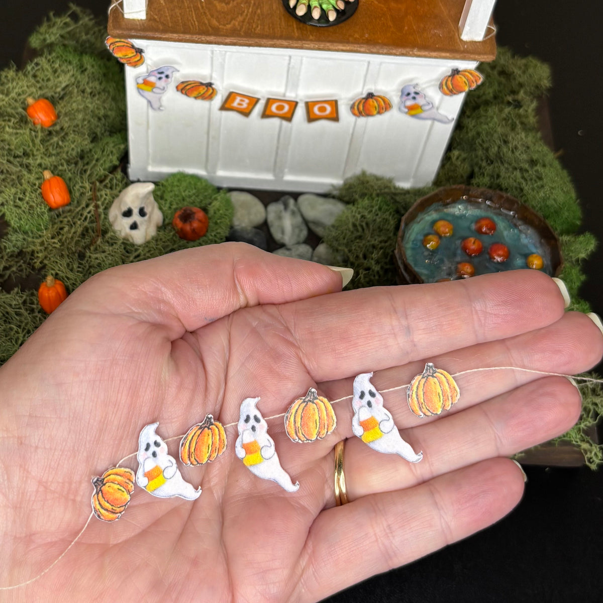 Halloween Dollhouse Miniature Pumpkins & Ghosts Garland Banner, 1:12 Scale Pumpkins and Ghosts Bunting, Handmade Halloween Decor