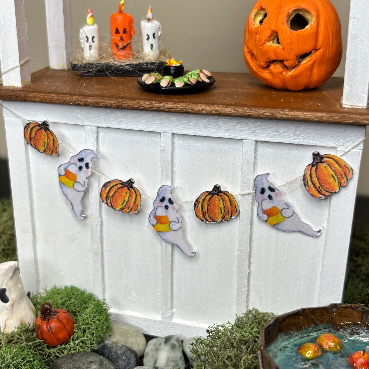 Halloween Dollhouse Miniature Pumpkins & Ghosts Garland Banner, 1:12 Scale Pumpkins and Ghosts Bunting, Handmade Halloween Decor