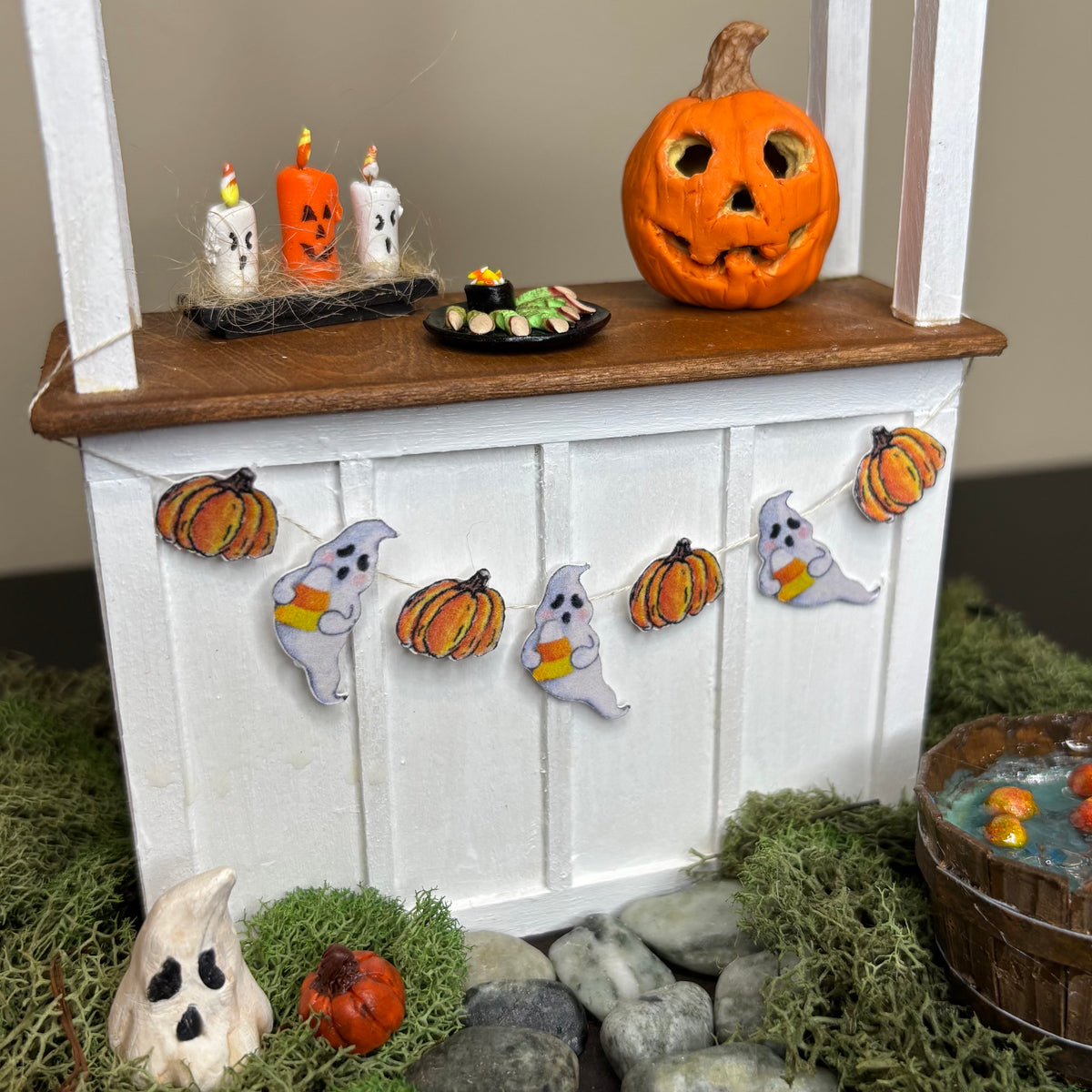 Halloween Dollhouse Miniature Pumpkins & Ghosts Garland Banner, 1:12 Scale Pumpkins and Ghosts Bunting, Handmade Halloween Decor