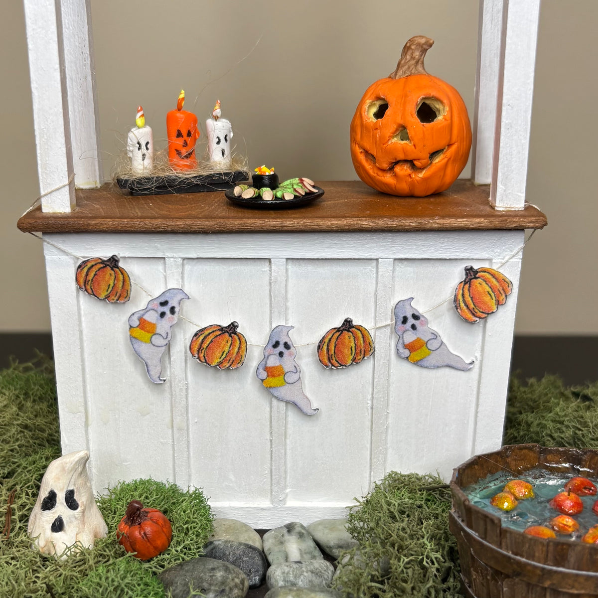 Halloween Dollhouse Miniature Pumpkins & Ghosts Garland Banner, 1:12 Scale Pumpkins and Ghosts Bunting, Handmade Halloween Decor